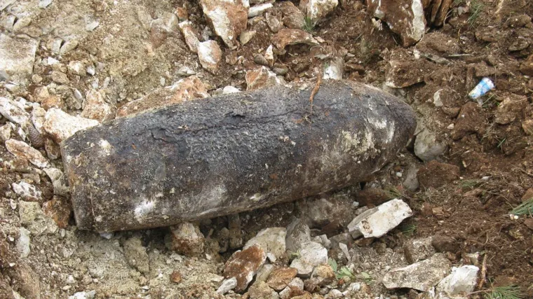 U Puli pronađena bomba iz II. svjetskog rata: zatvoren promet u vrijeme uklanjanja, policija moli građane za suradnju