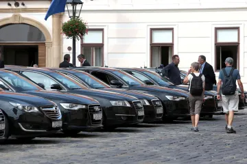 'Raspisali su ga kako bi počastili branitelje - pa nisu džabe čučali ispred šatora'