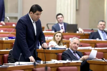 'Ovo je dno novinarstva, opet me gaze Hanza, Jutarnji i Slobodna'