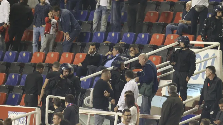 Utakmica na rubu incidenta: u poljudskoj loži sukobili se čelnici Dinama i Hajduka