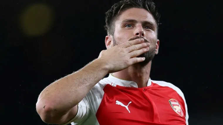 Olivier Giroud je za ovaj spektakularan potez dobio Puskasovu nagradu
