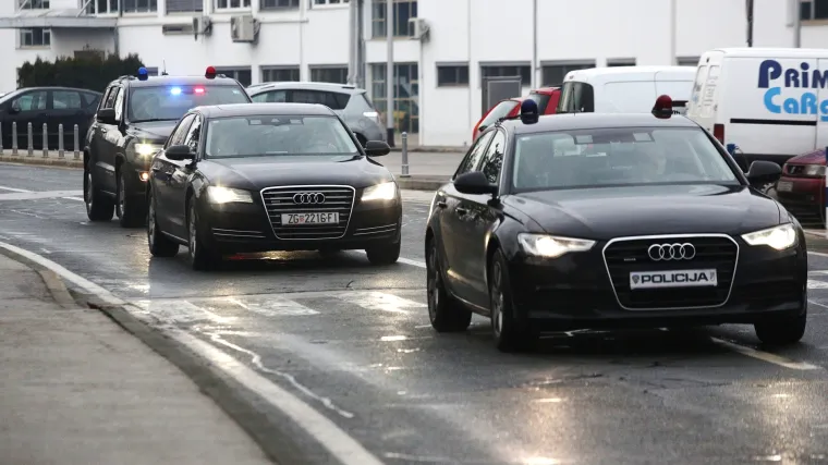 MUP nabavlja dva blindirana vozila za 13 milijuna kuna: moraju imati 460 konjskih snaga, nosače za strojnice, senzore za suzavac...