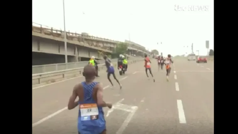 Motorist odveo favorite u krivom smjeru, a pobjedu odnio lokalni trkač