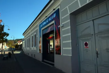 Prijetio smrću zaposlenicama, napao kolege, a za kaznu dobio - godišnji odmor