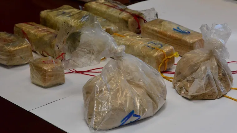 Drogu su skrivali u podvozju