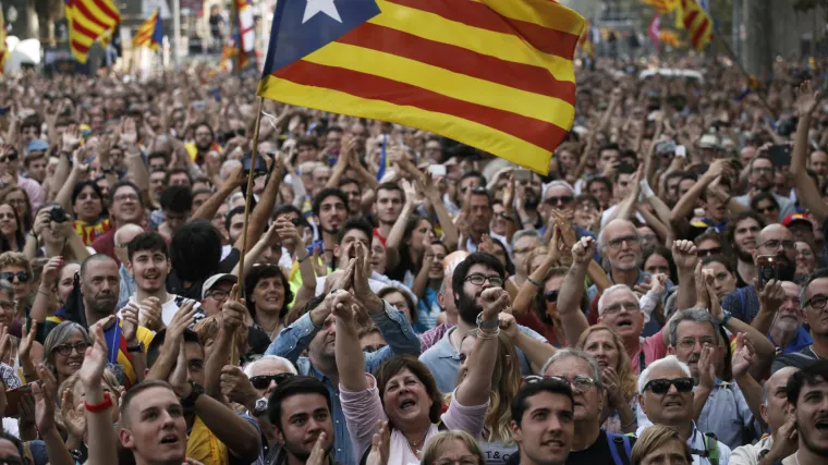 Katalonija proglasila neovisnost: španjolski parlament odobrio uvođenje izvanrednih mjera u Kataloniji