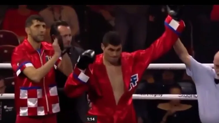 Brutalnim nokautom u prvoj rundi rije&scaron;io je Čeha &Scaron;ouru