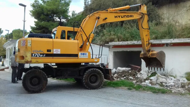 Građevinska inspekcija skupo će naplatiti dovr&scaron;etak radova onome tko do ponedjeljka ne zavr&scaron;i ru&scaron;enje na Žnjanu