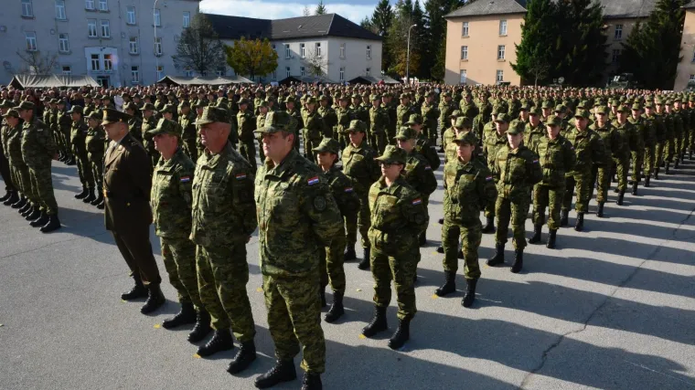 Krstičević: 'Dok je vas mladih Hrvatska vojska ima budućnost'