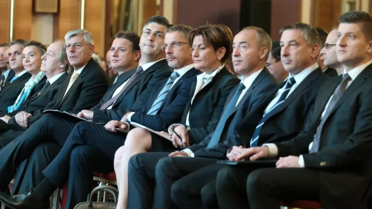 Plenković poručio: 'Ne stoje slogani da ćemo dobiti europske cijene, a sačuvati hrvatske plaće. Taj mit treba otkloniti'