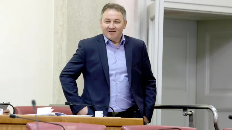 Domagoj Culej brani oca saborskog zastupnika zbog izjava o siroma&scaron;tvu: 'Ne jedemo mi sendviče'