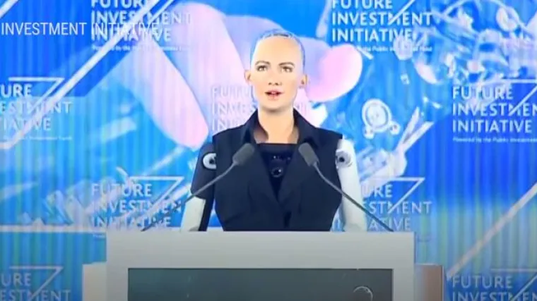 Upoznajte Sophiju, prvog humanoida koji je dobio državljanstvo jedne zemlje