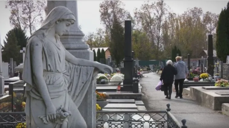 Pogrebi stoje desetke tisuća kuna pa se preminuli pokapaju - na rate