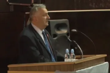 Djeca mu u Hrvatskoj dobila stipendiju za socijalno ugrožene, a on i supruga zarađuju 17.000 kuna