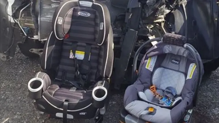 Mama objavila fotografiju koja pokazuje za&scaron;to djeca ba&scaron; uvijek moraju biti vezana u autosjedalici