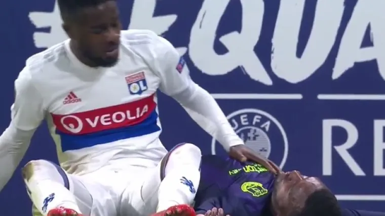 Vla&scaron;ićev suigrač nakon zastra&scaron;ujućeg pada ostao nepomično ležati na travi