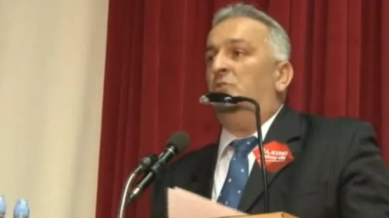 Oporba traži ostavku; 'Dobro je pokazao kakav mu je moral'