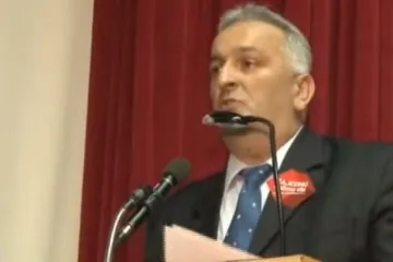 Oporba traži ostavku; 'Dobro je pokazao kakav mu je moral'