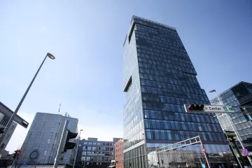 Razbojnik (40) dao ružu pa odnio čak 1,8 milijuna