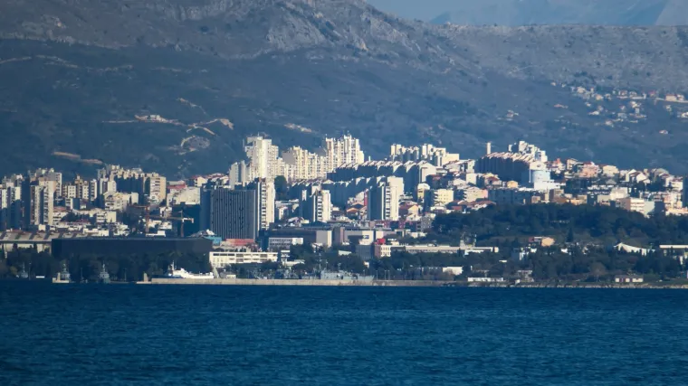 Splitska ulica desetljećima trošila vodu ilegalno: platit će samo dug za posljednjih pet godina