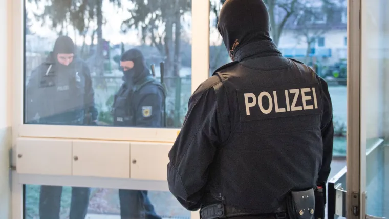 Digao sve na noge, ali bez razloga: Nijemac zvao policiju zbog bombe, a ono - golema tikvica