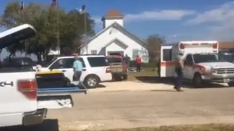 Naoružani mu&scaron;karac upao u crkvu i ubio najmanje 27 osoba, policajci ubili napadača!