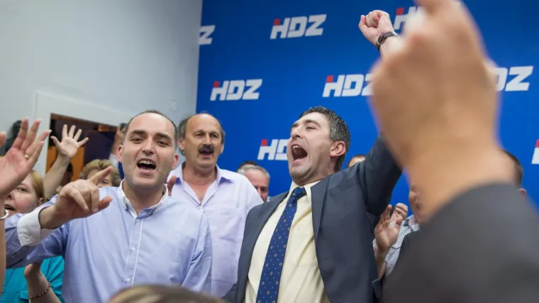 Lickanje koje građane ne ostavlja ravnodu&scaron;nim: hoće li dubrovački vijećnici dopustiti 900 tisuća kuna za uređenje gradonačelnikova ureda?