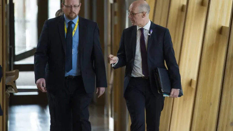 &Scaron;kotski parlament nakratko evakuiran zbog omotnica s bijelim prahom