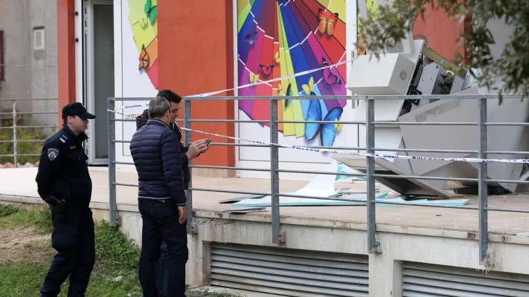 Val pljački u &Scaron;ibeniku, građani se boje izaći iz svojih domova: 'Previ&scaron;e je kriminala u zadnje vrijeme, &scaron;to se to događa u na&scaron;em gradu?'