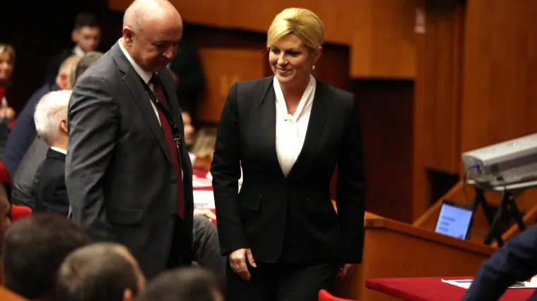 Predsjednica o&scaron;tro kritizirala Vladu: 'Predugo stojimo, drugi nas prestižu ili sve vi&scaron;e odmiču'