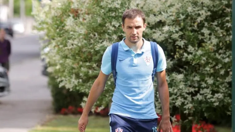 Posrnuli div nudi svoju mladu nadu za hrvatskog veznjaka