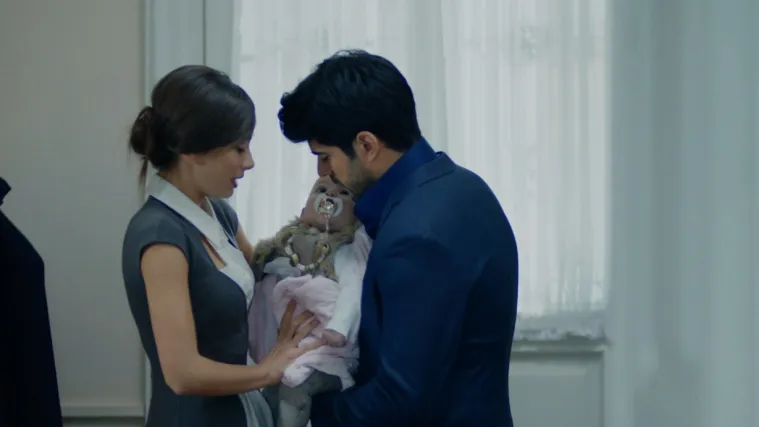 Emiru ne promakne bliskost koja postoji između Nihan i Kemala (Bit će&scaron; moja)