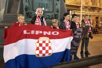 NAVIJAČI STIGLI IZDALEKA, OVA UTAKMICE SE NE PROPUŠTA: Hrvatske zastave sa svih strana svijeta bit će danas na Maksimiru