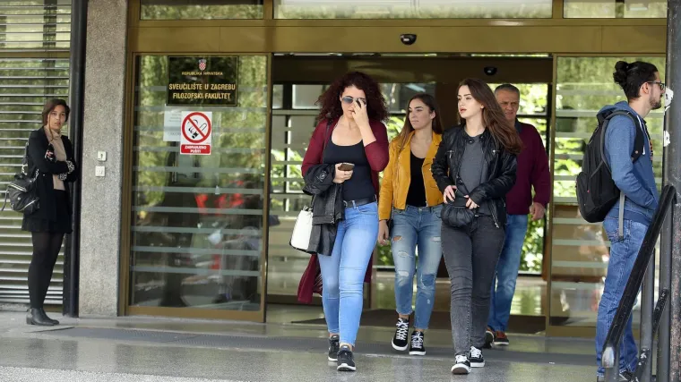 Određena minimalna satnica i datum do kojeg se plaća mora isplatiti, ali to nije sve...