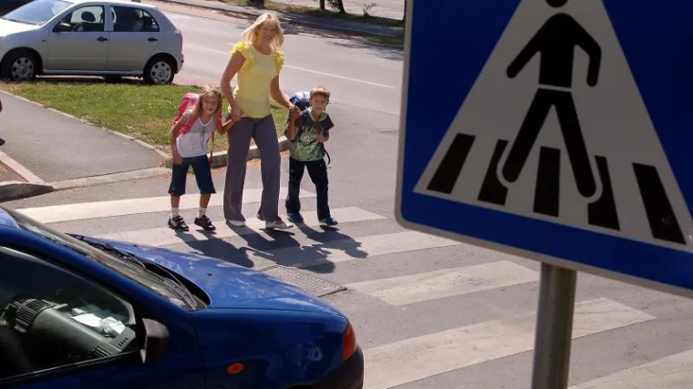 Nakon Havaja i Chicago planira uvesti visoke kazne za neoprezno prelaženje cesta