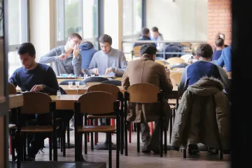 Noćna kontrola doma 'Cvjetno naselje' trajno izbacila više studenata