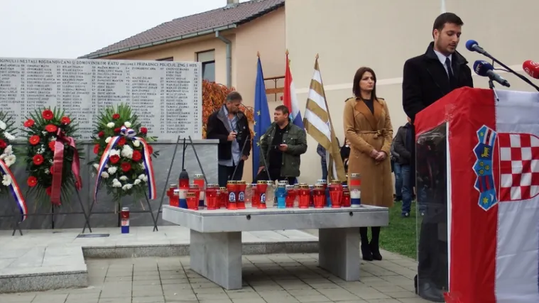 Položeni vijenci u mjestu simbolu otpora agresiji