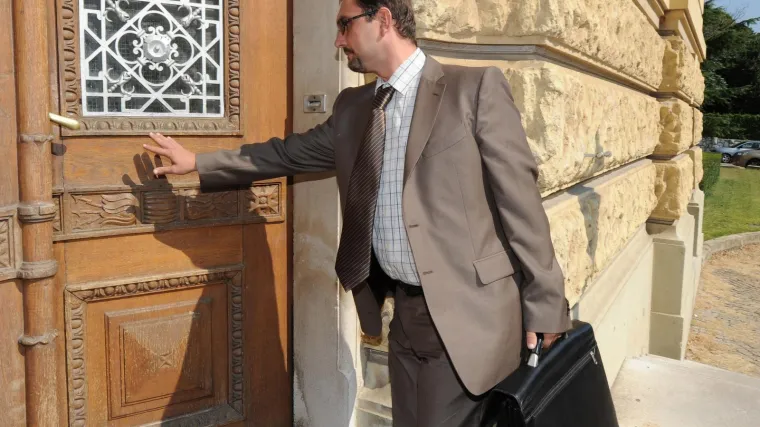 'Žao mi je, ali ostao sam bez novca'