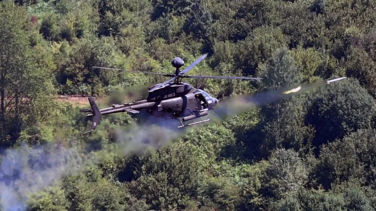 Izvedena prva grupna bojeva gađanja i raketiranja iz helikoptera Kiowa Warrior