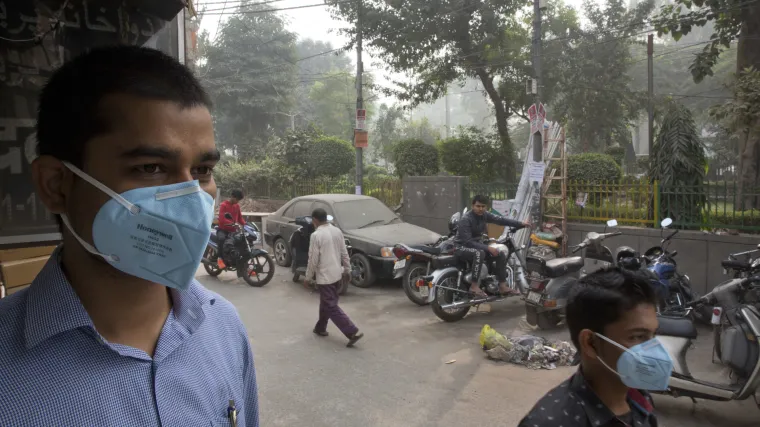 New Delhi obavijen otrovnim smogom: vlasti ne mogu vi&scaron;e ni&scaron;ta učiniti, čeka se ki&scaron;a