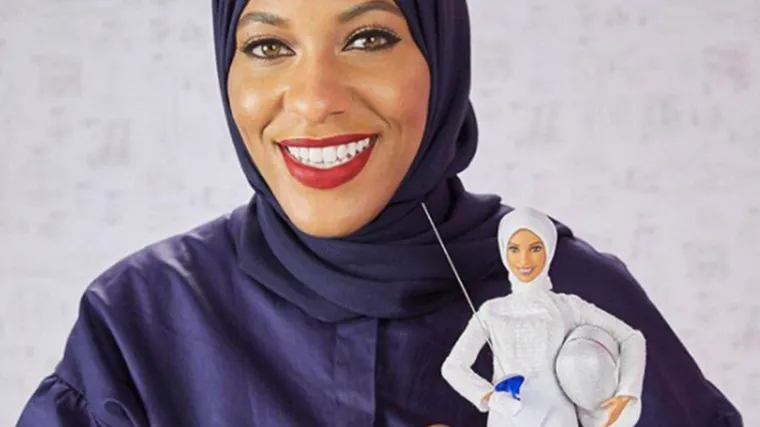 U čast olimpijke Ibtihaj Muhammad izrađena prva Barbie s hidžabom