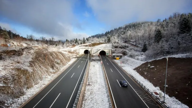 Najnovije informacije iz HAK-a: ukinuti su zimski uvjeti na većini cesta u Gorskom kotaru