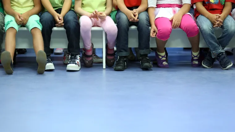 U zagrebačke vrtiće s papučama za djecu stigli i prvi problemi: mnogima su male, a mnogima će brzo postati