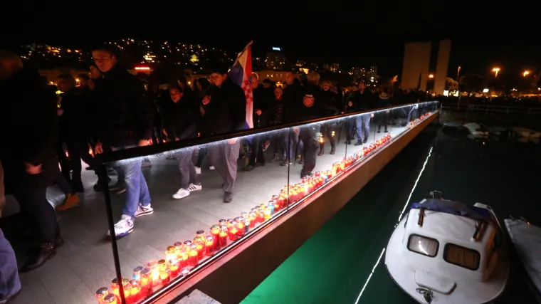 Hrvatski eurozastupnici obilježili Dan sjećanja na žrtve Vukovara i &Scaron;kabrnje