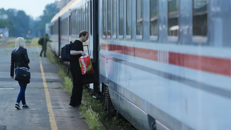 Najbrži vlak iz Zagreba do Osijeka 'oborio rekord' i postao sporiji no ikad