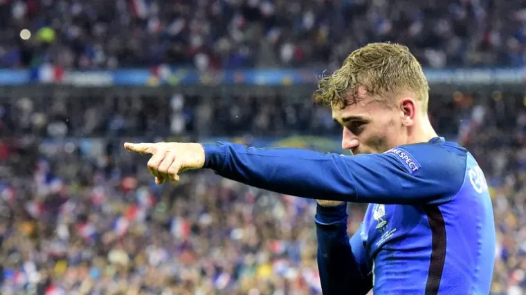 Griezmann zagonetnom porukom Ozilu rasplamsao ma&scaron;tu fanova slavnog kluba