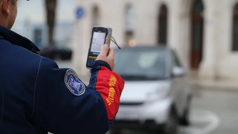 Poznati poduzetnik prijetio prometnom redaru zbog kazne: 'Zna&scaron; li ti tko je moj sin?'