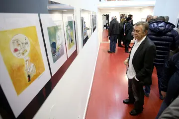 Karikaturist Davor Štambuk u zagrebačkoj galeriji Beck otvorio izložbu 'Vino, vidi, vici'