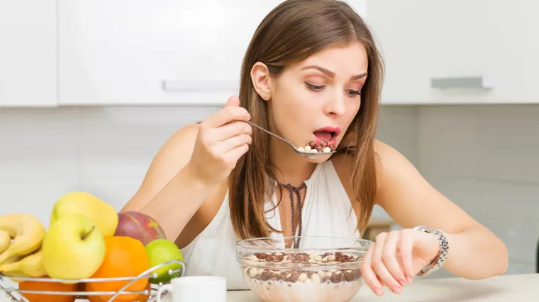 Usporite i žvačite: prebrzo jedenje povezano je s metaboličkim sindromom i pretilo&scaron;ću