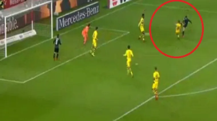 Mlada hrvatska nada pretrčala pola terena i matirala vratara